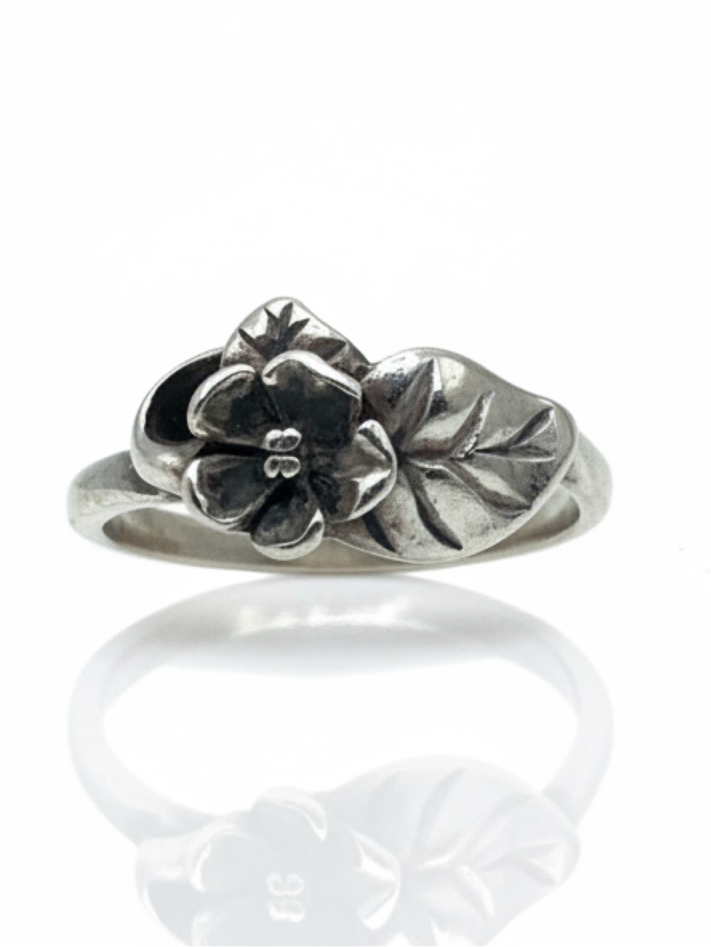 Vintage Shube's Sterling Silver Flower Leaf Ring Size 4.75